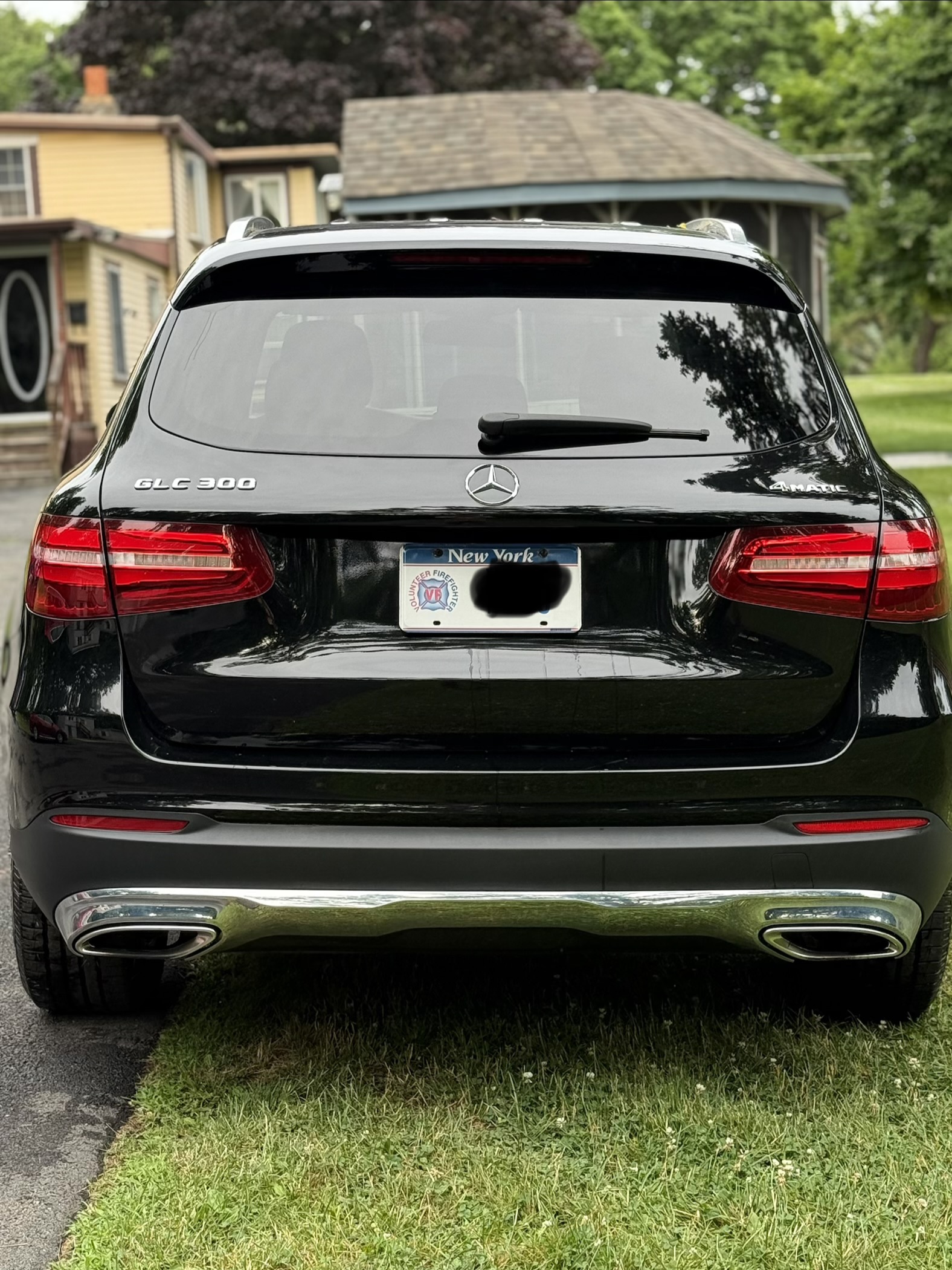Used 2019 Mercedes-Benz GLC 300 4MATIC image 2