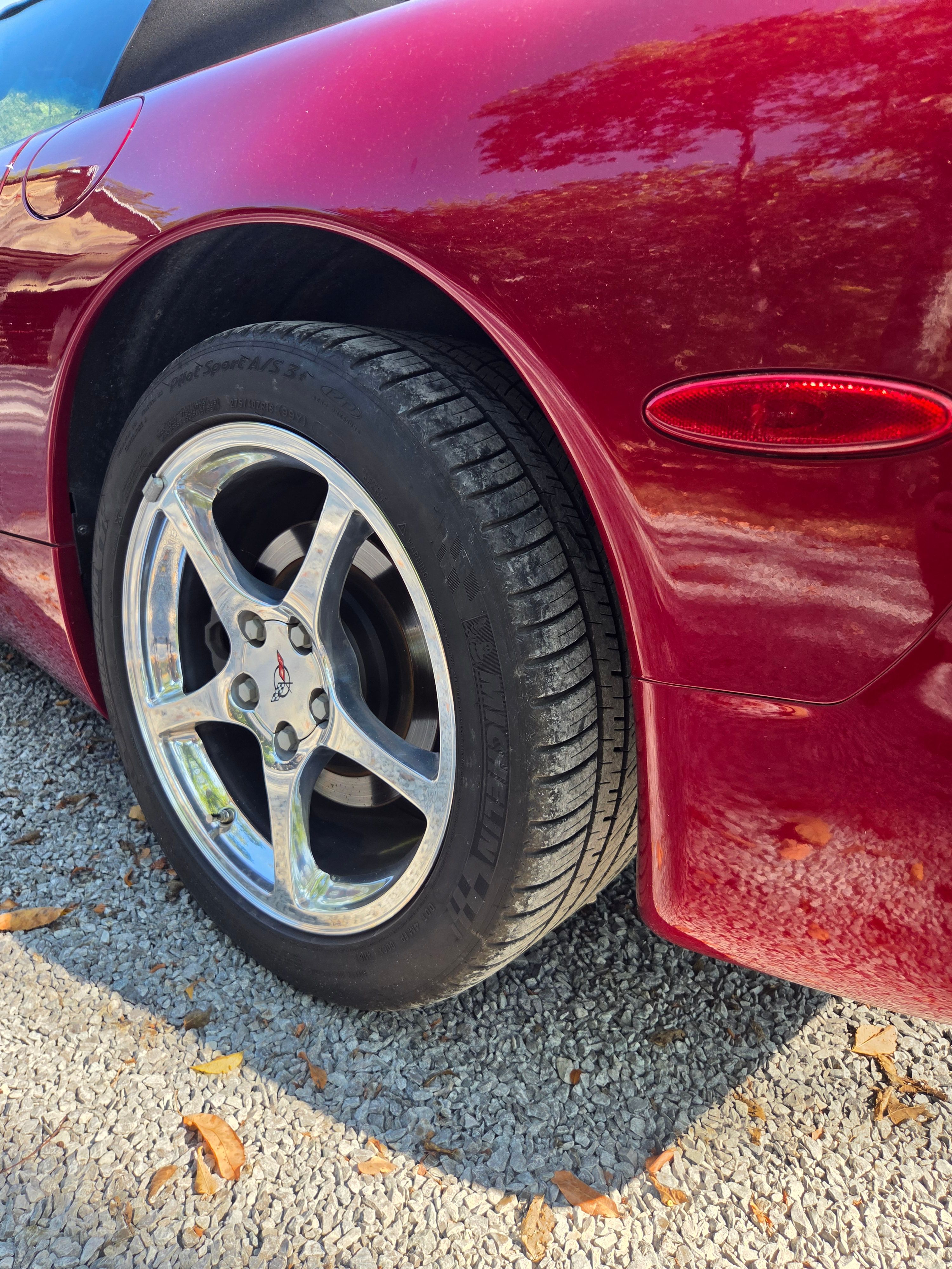 Used 2000 Chevrolet Corvette Convertible w/ Memory Pkg RWD image 11