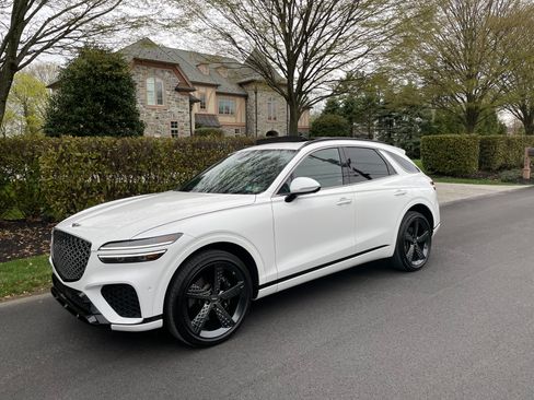 Used 2022 Genesis GV70 3.5T Sport w/ Sport Prestige Package AWD/4WD image 1