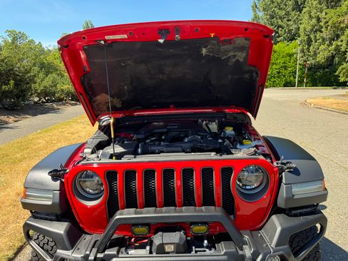Used 2018 Jeep Wrangler Rubicon AWD/4WD image 10