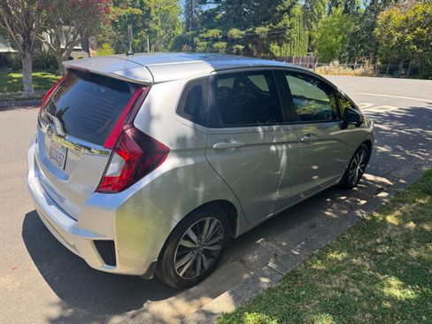 Used 2016 Honda Fit EX image 9