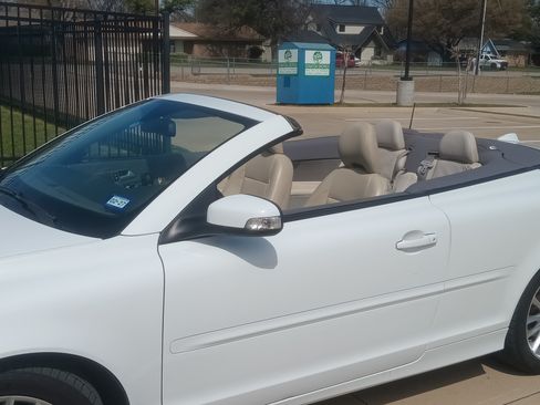 Used 2009 Volvo C70 T5 image 13