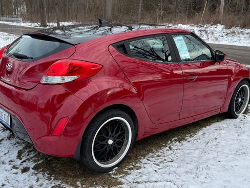 Used 2015 Hyundai Veloster w/ Option Group 03 image 5