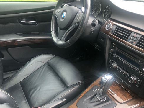 Used 2009 BMW 328i xDrive Coupe AWD/4WD image 6