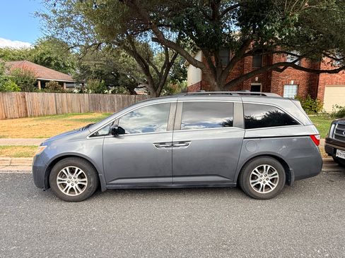 Used 2011 Honda Odyssey EX-L image 5