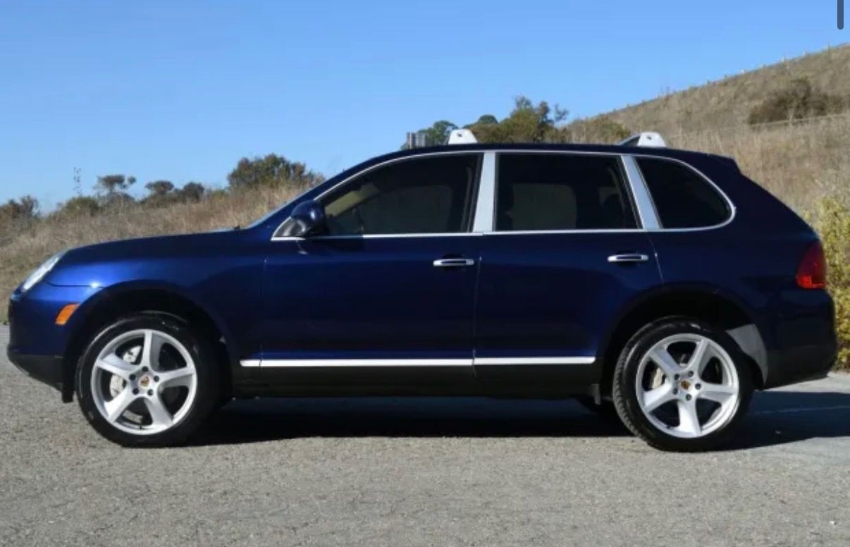 Used 2004 Porsche Cayenne S AWD/4WD image 4