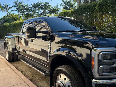Used 2023 Ford F450 Lariat image 4