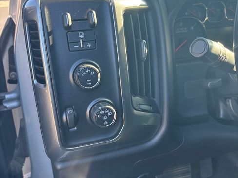 Used 2015 Chevrolet Silverado 2500 LT w/ LT Convenience Package image 10