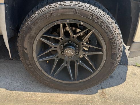 Used 2012 GMC Sierra 1500 SLE w/ Power Tech Package AWD/4WD image 11