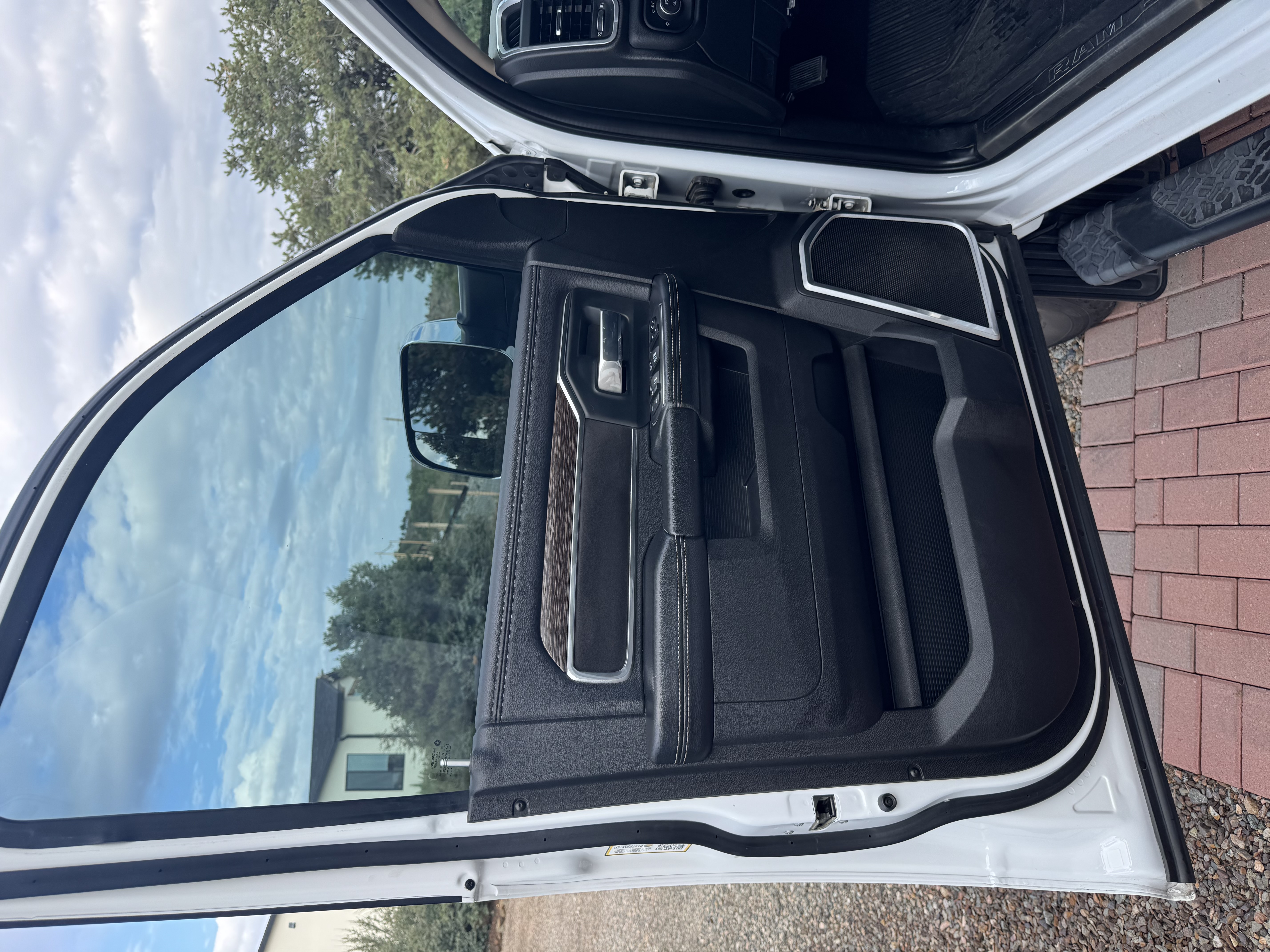 Used 2020 RAM 2500 Laramie AWD/4WD image 16