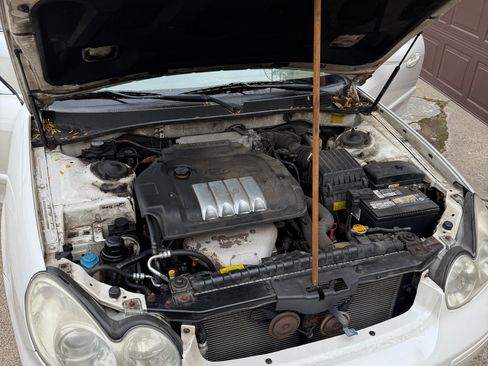 Used 2004 Hyundai Sonata image 9