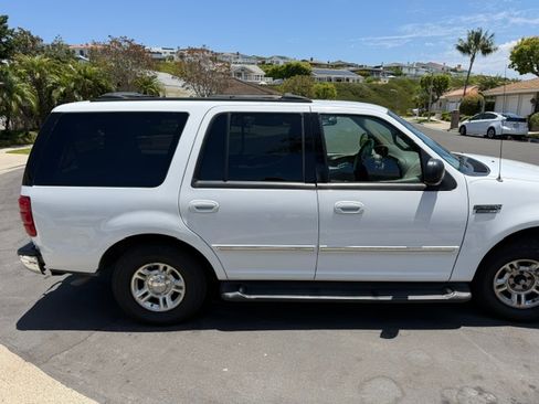 Used 1999 Ford Expedition 2WD image 4