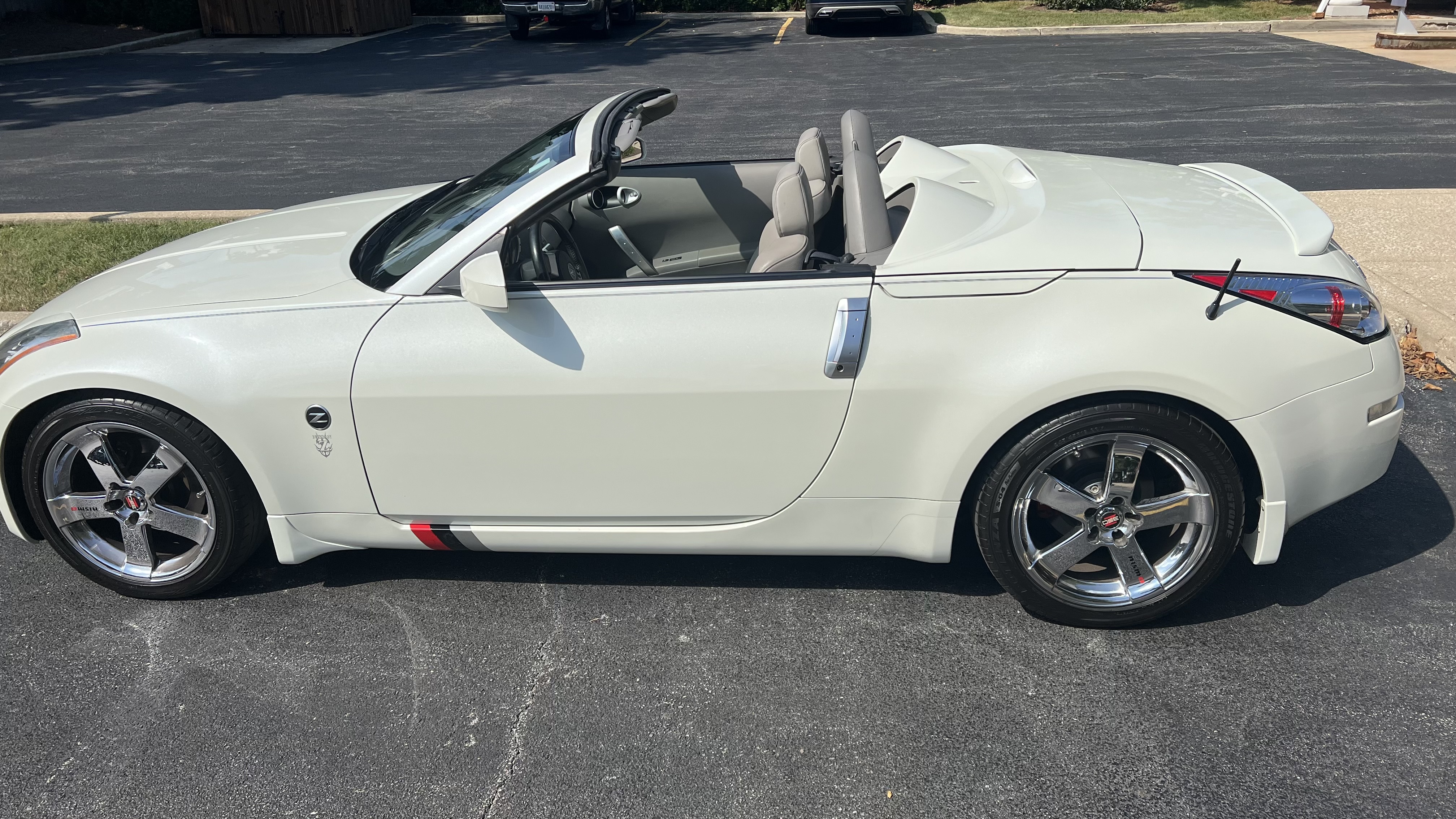 Used 2004 Nissan 350Z Touring RWD image 20