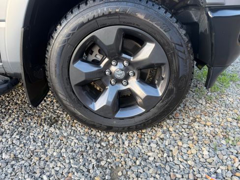 Used 2024 RAM 1500 Big Horn AWD/4WD image 5