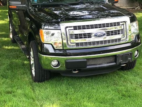 Used 2012 Ford F150 XLT w/ XLT Chrome Pkg AWD/4WD image 2