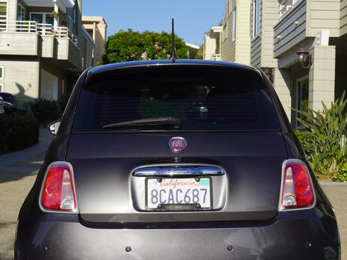 Used 2017 FIAT 500 e FWD image 2