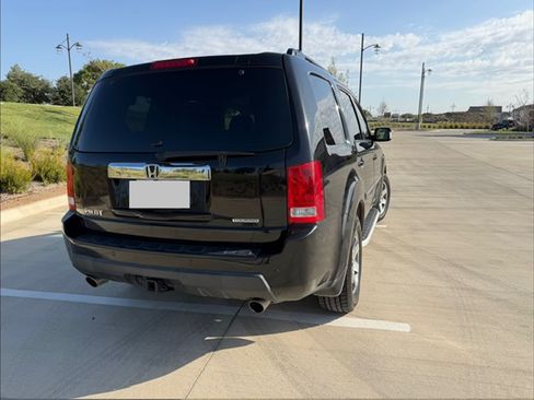 Used 2011 Honda Pilot Touring image 4