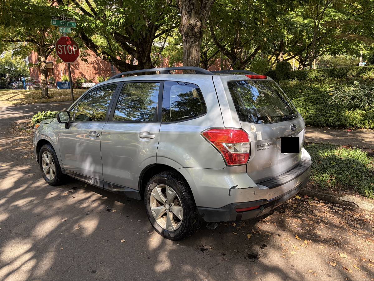 Used 2015 Subaru Forester 2.5i w/ Alloy Wheel Package AWD/4WD image 22