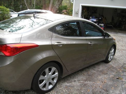 Used 2013 Hyundai Elantra Limited w/ Technology Pkg image 10