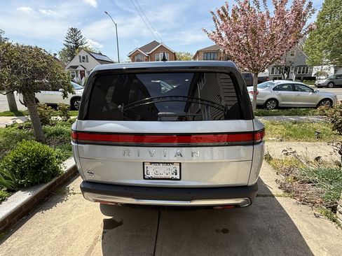 Used 2026 Rivian R1S Adventure AWD/4WD image 11