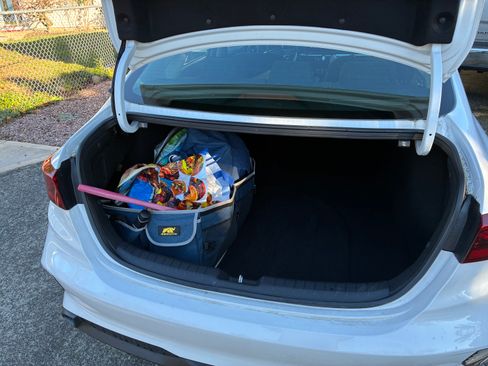 Used 2024 Kia Forte LXS w/ LXS Technology Package image 11