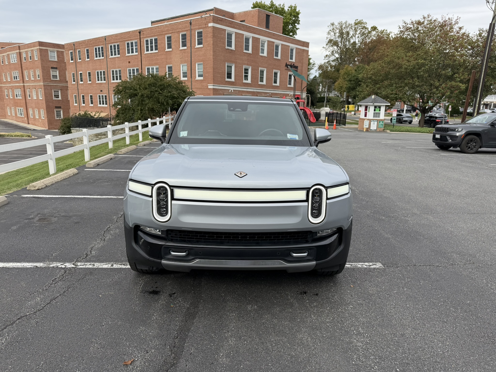 Used 2023 Rivian R1S Adventure Quad AWD/4WD image 4