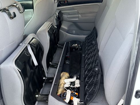 Used 2007 Toyota Tacoma PreRunner image 24