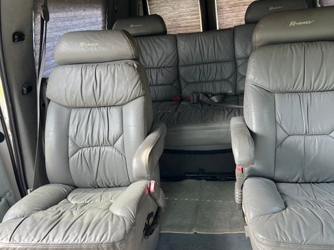 Used 1999 Ford E-250 and Econoline 250 Extended image 16