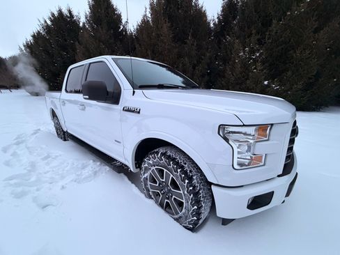 Used 2017 Ford F150 XLT w/ Equipment Group 302A Luxury image 10