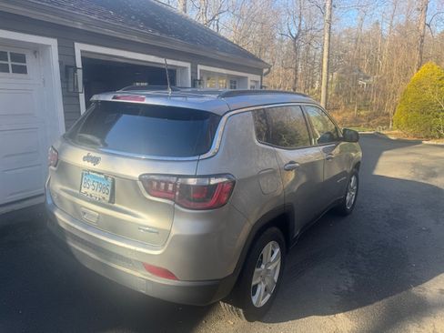 Used 2022 Jeep Compass Latitude w/ Convenience Group image 5