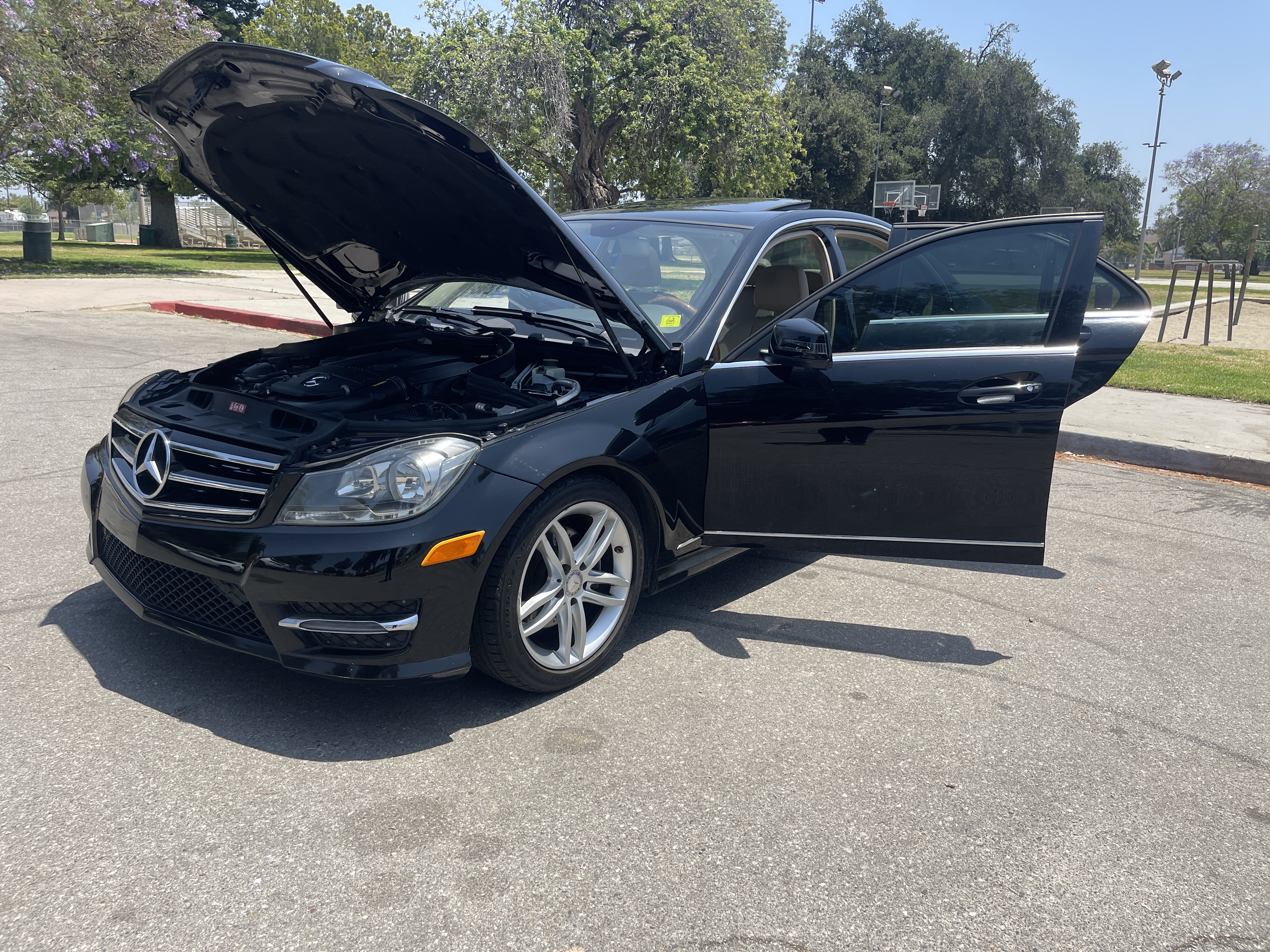 Used 2014 Mercedes-Benz C 250 Sedan image 12
