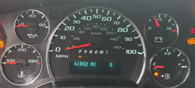 Used 2018 Chevrolet Express 2500 w/ Driver Convenience Package RWD image 8