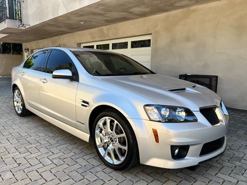 Used 2009 Pontiac G8 GXP image 4