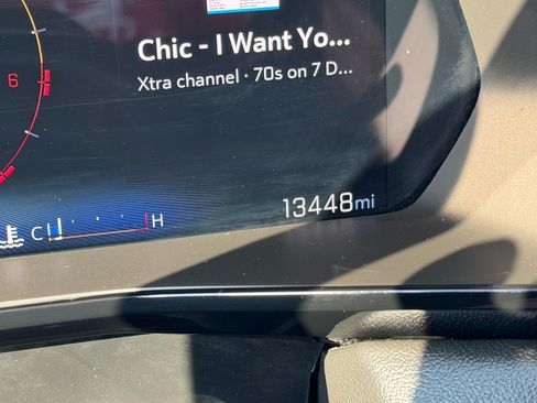 Used 2024 Chevrolet Colorado LT w/ LT Convenience Package III image 5