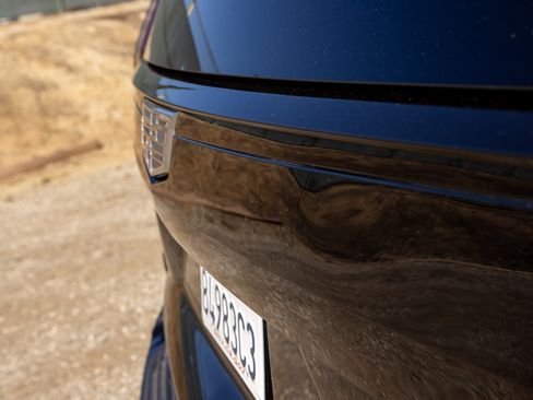 Used 2021 Cadillac Escalade ESV Sport Platinum w/ LPO, ONYX Package image 12