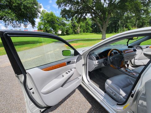 Used 2005 Lexus ES 330 image 16