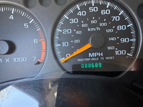 Used 2001 GMC Sonoma SLS w/ Super Spec Pkg 2 RWD image 8