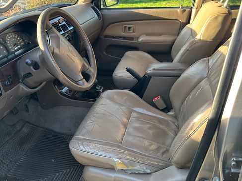 Used 2002 Toyota 4Runner Limited image 9