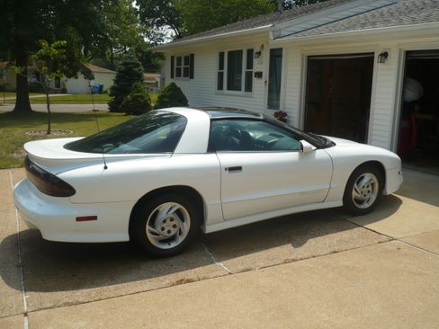 Used 1994 Pontiac Firebird Coupe image 5