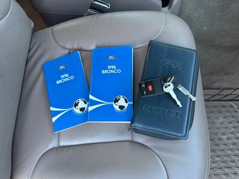 Used 1996 Ford Bronco image 25