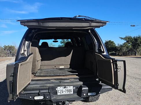 Used 2002 Ford Excursion Limited image 8