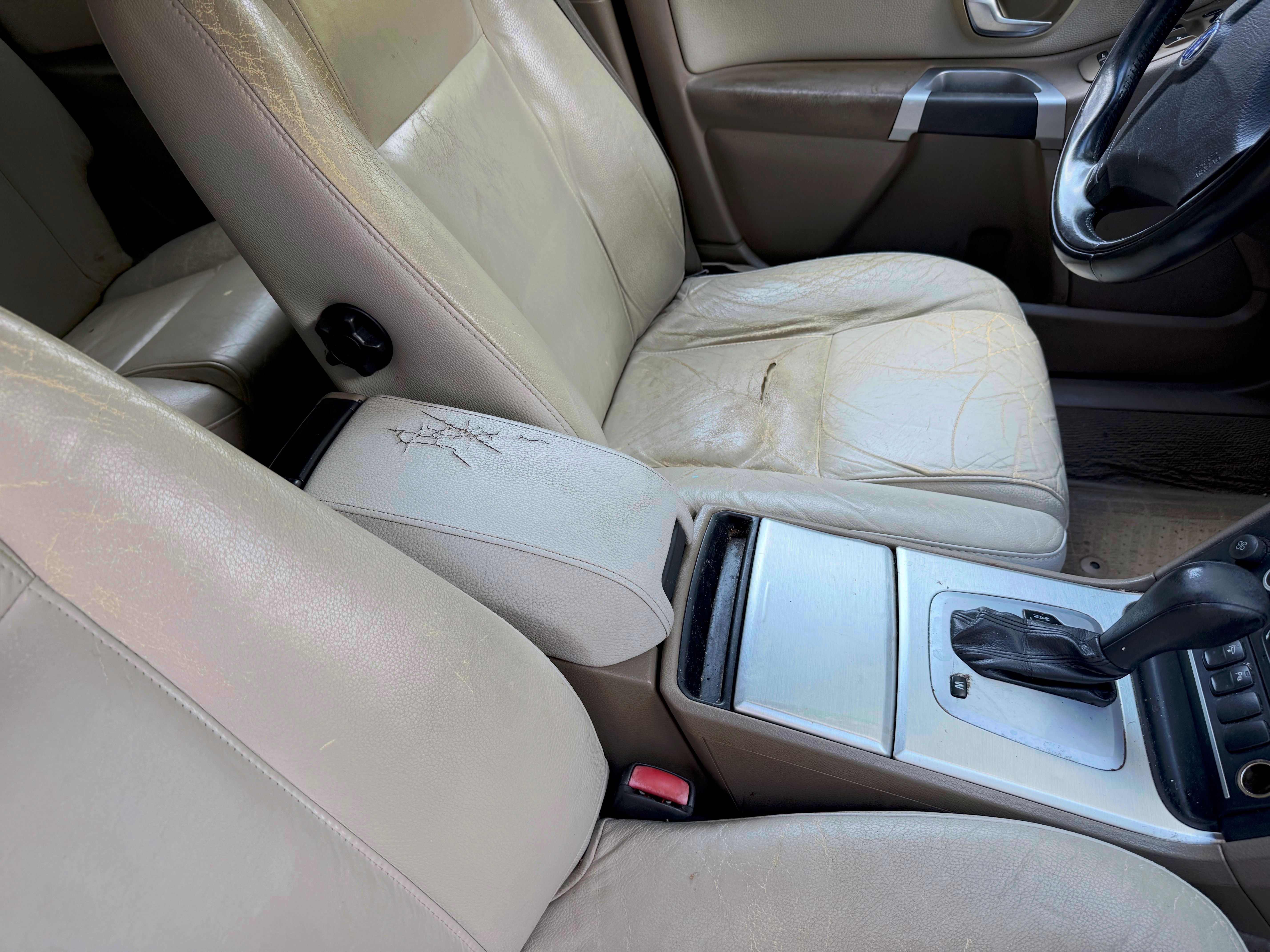 Used 2013 Volvo XC90 3.2 FWD image 25