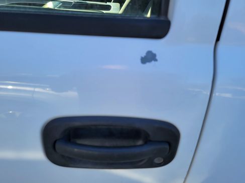 Used 2005 GMC Sierra 3500 SLE w/ Heavy-Duty Power Package image 11