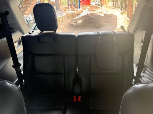 Used 2020 Ford Explorer XLT w/ Equipment Group 202A image 10