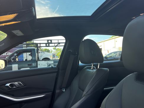 Used 2020 BMW 330i Sedan w/ Driving Assistance Package image 13