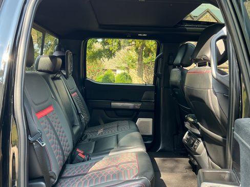 Used 2023 Ford F150 Lariat w/ Equipment Group 502A High image 9