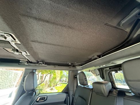 Used 2023 Ford Bronco Badlands w/ Sasquatch Package image 13