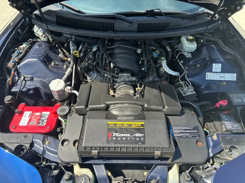 Used 2002 Pontiac Firebird Formula image 12