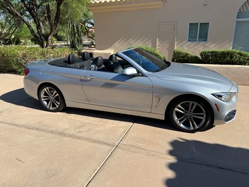 Used 2018 BMW 430i Convertible image 1
