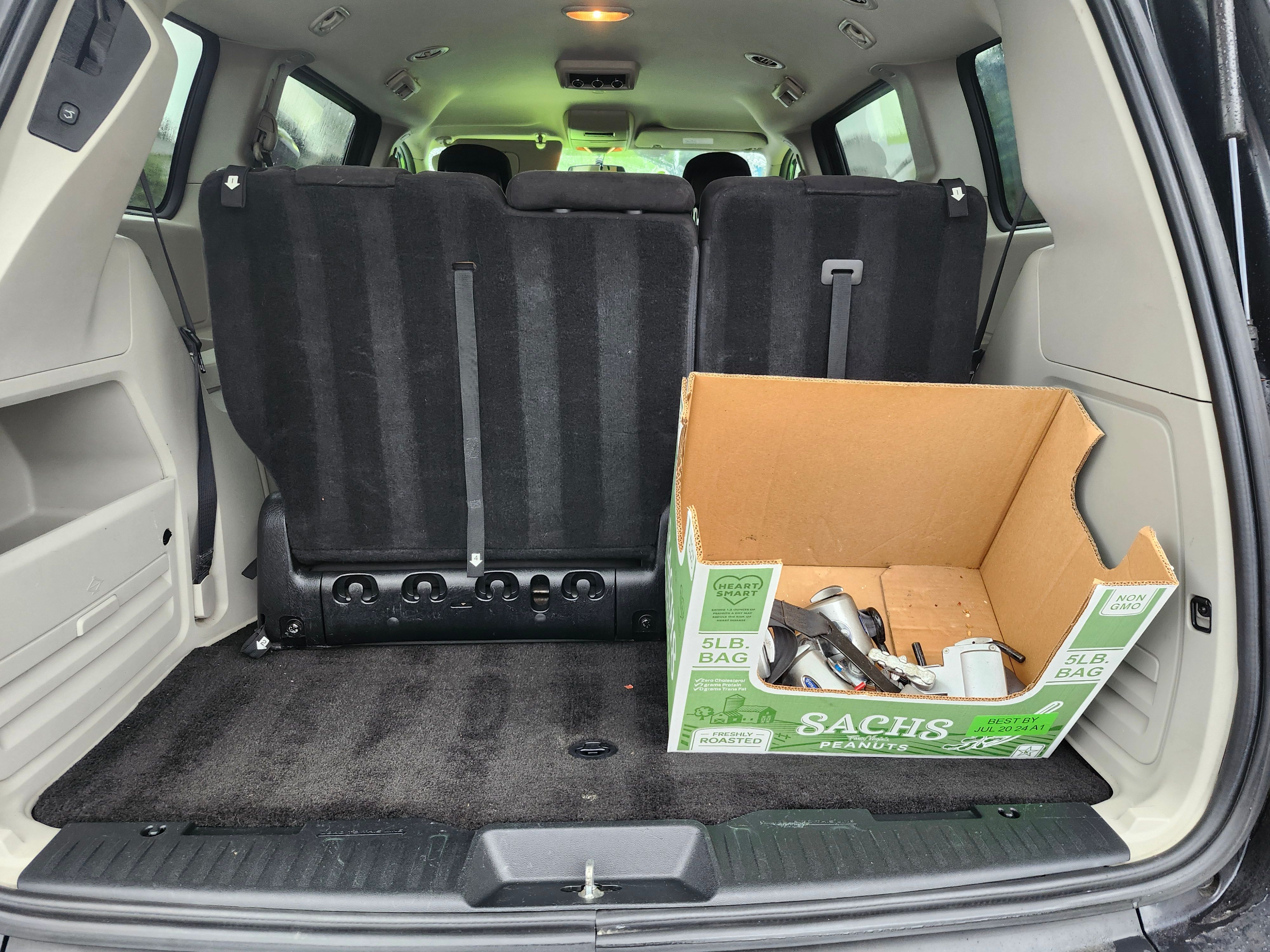 Used 2013 Dodge Grand Caravan SXT FWD image 5